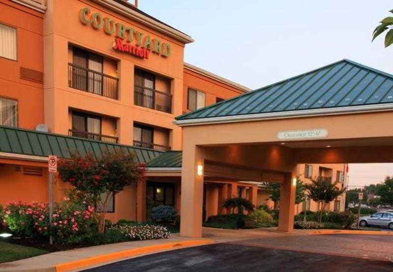 Hotel Courtyard By Marriott Frederick Exterior foto